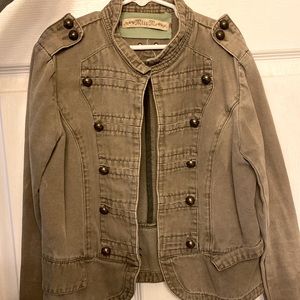 Little girls military/band style jacket. Lightweight. Perfect for fall.Size 8-10